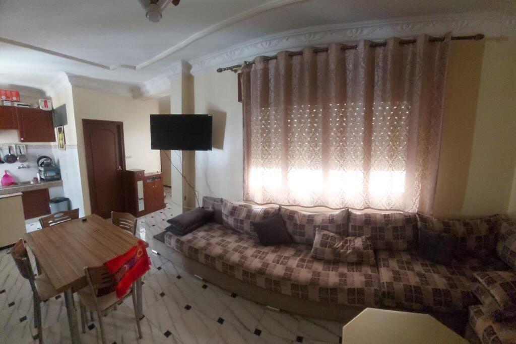 Appartement Au Centre De Tanger Nejma Exterior foto